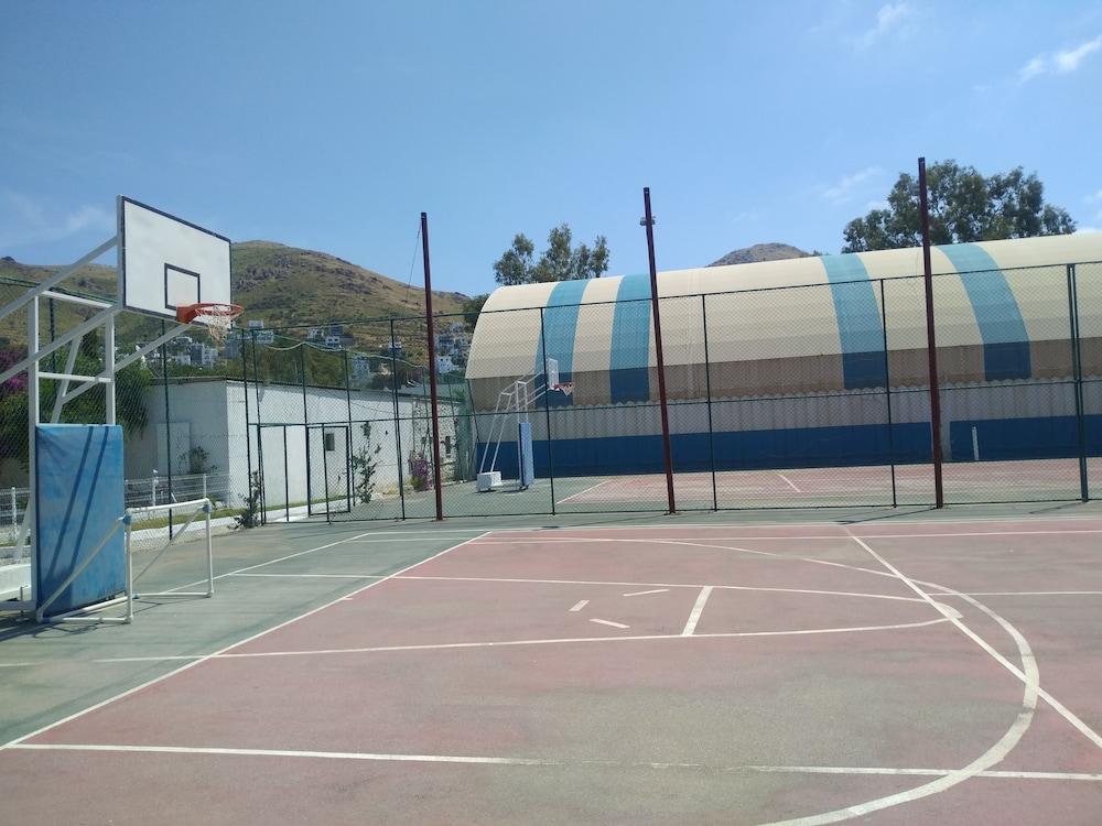 Club Blue White