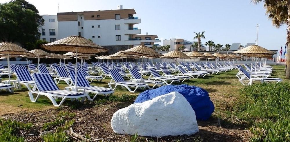 Club Blue White