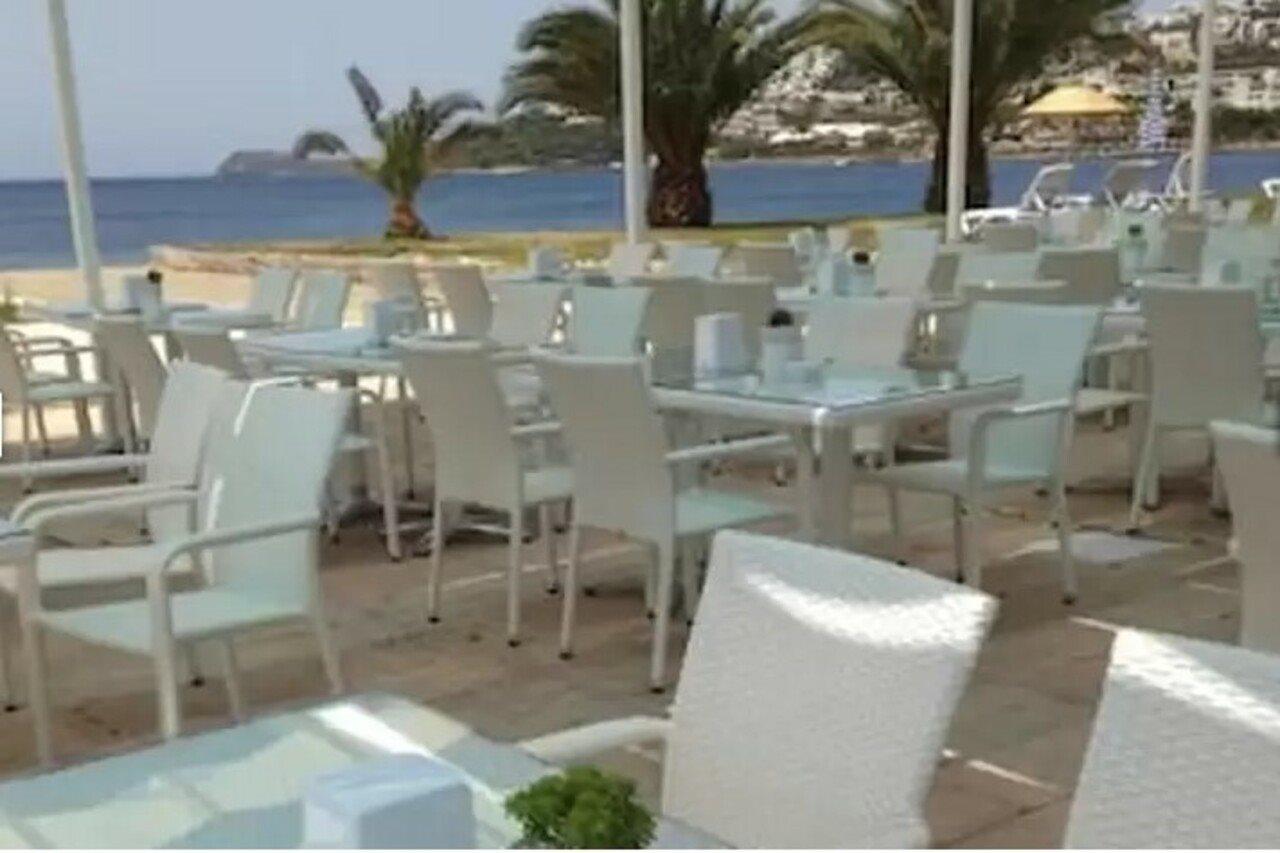 Club Blue White Hotel